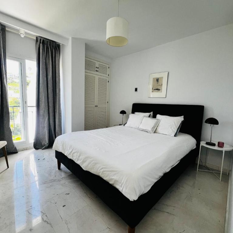 Charming 2Bedroom, Spectacular Views! - Apartamento de 2 dormitorios - 32