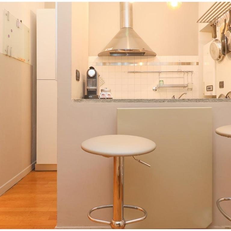 Domus Napione 2 steps from Piazza Vitto WIFI & AC - Appartamento con 2 Camere da Letto - 2