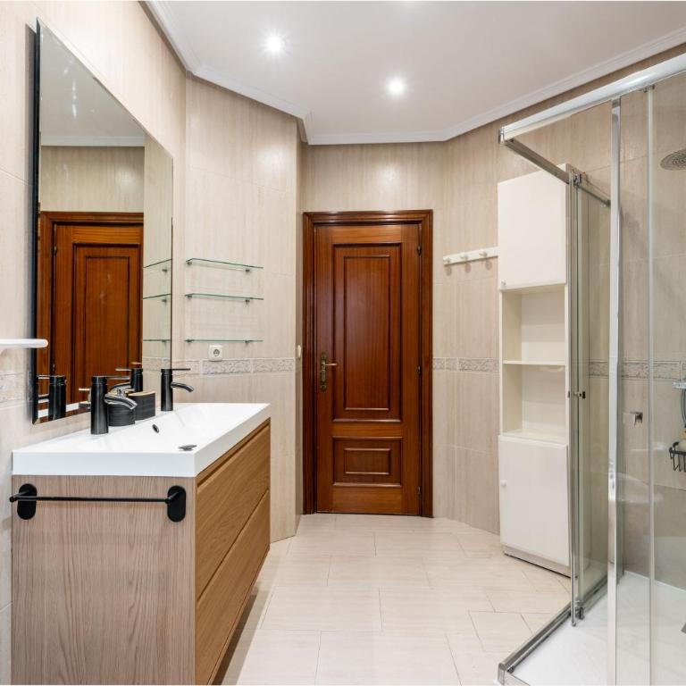 Brightline Penthouse by San Sebastian Stays - Apartamento de 3 dormitorios - 27