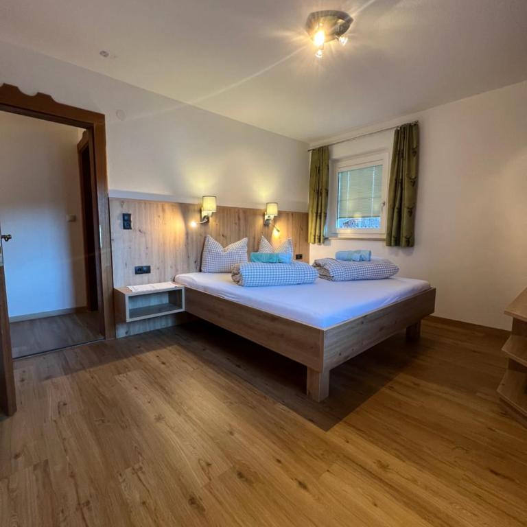 Pittlanderhof - Two-Bedroom Apartment 2 - 5