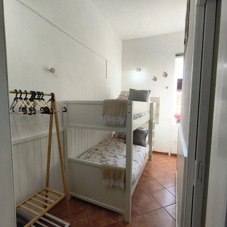 Regina Partenope Home - Appartamento con 2 Camere da Letto e Balcone - 41
