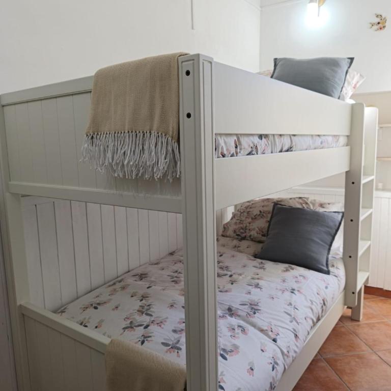 Regina Partenope Home - Appartamento con 2 Camere da Letto e Balcone - 36