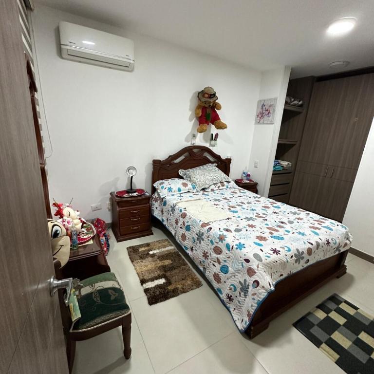 Apartamento en Ricaurte, ideal para descanso familiar - Three-Bedroom Apartment - 11