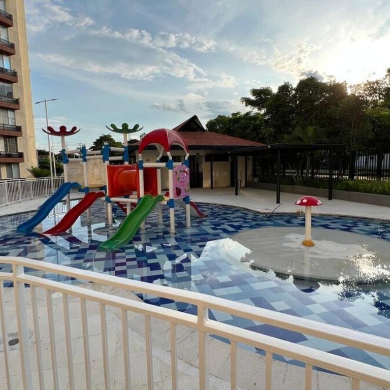 Apartamento en Ricaurte, ideal para descanso familiar - Three-Bedroom Apartment - 15
