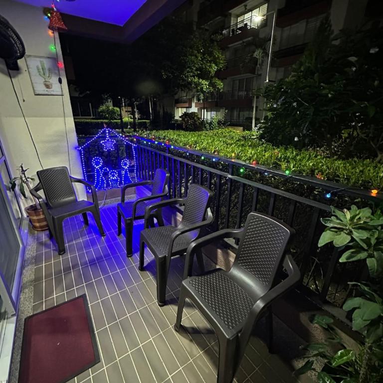 Apartamento en Ricaurte, ideal para descanso familiar - Three-Bedroom Apartment - 21