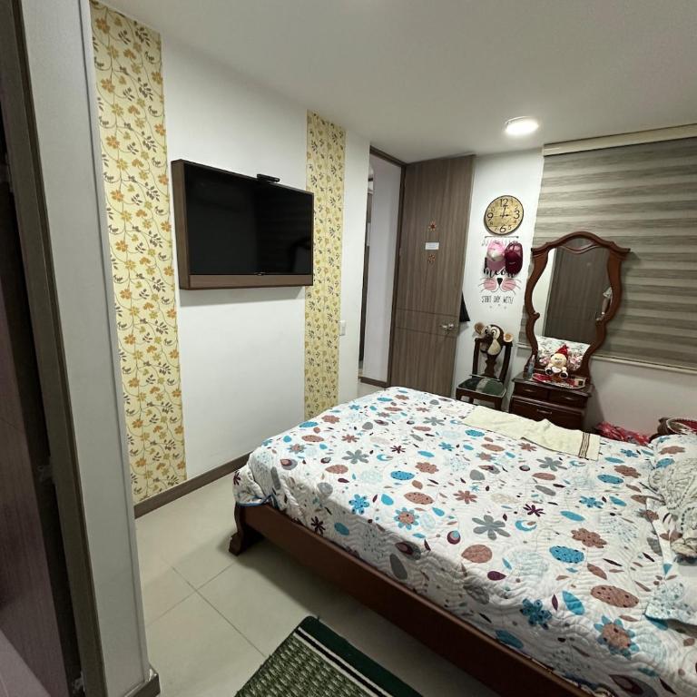 Apartamento en Ricaurte, ideal para descanso familiar - Three-Bedroom Apartment - 24