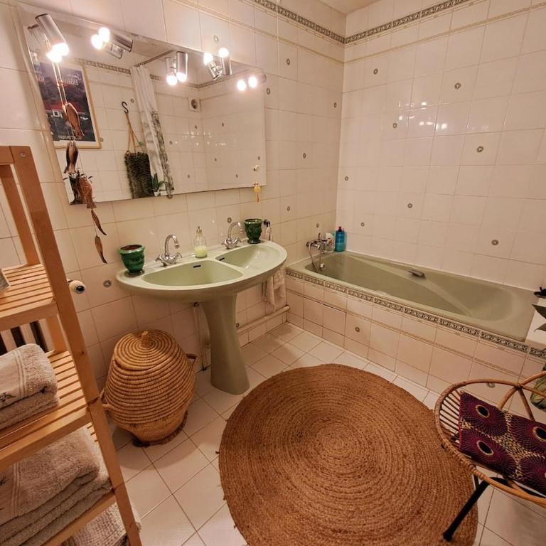 Magnifique appartement centre écusson - Appartement 3 Chambres - 31