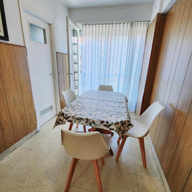 Monoambiente y sala de estar con garage - Apartamento de 1 dormitorio - 7