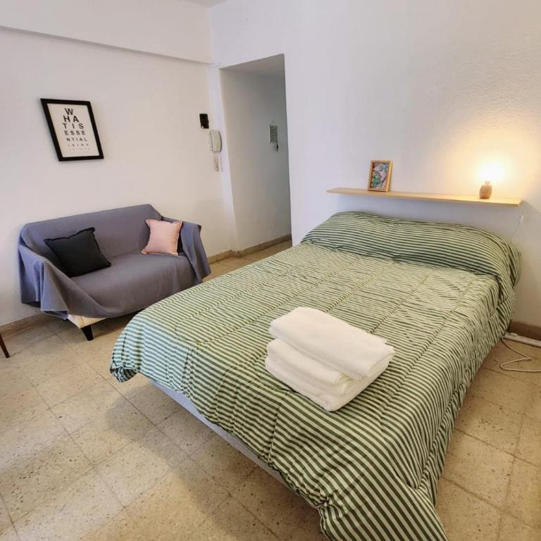 Monoambiente y sala de estar con garage - Apartamento de 1 dormitorio - 8