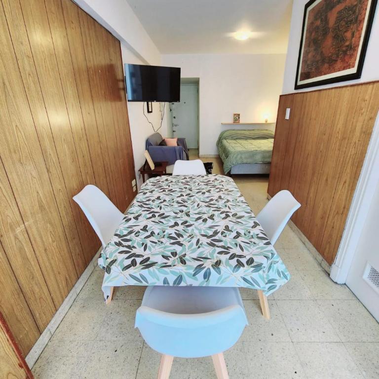 Monoambiente y sala de estar con garage - Apartamento de 1 dormitorio - 11