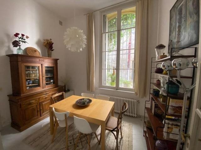 Magnifique appartement centre écusson - Appartement 3 Chambres - 24