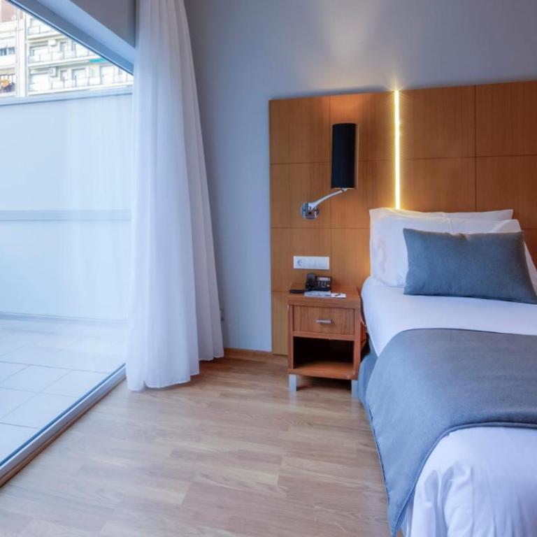 Evenia Rossello - Double or Twin Room - 11