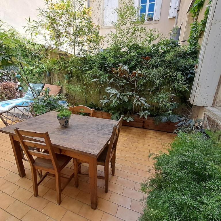 Magnifique appartement centre écusson - Appartement 3 Chambres - 11