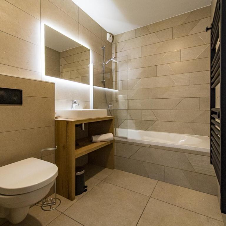 Appartement Haut de Gamme au cœur du village avec terrasse de 34m2 - 6 personnes - Appartement 3 Chambres Premium avec Balcon - 22