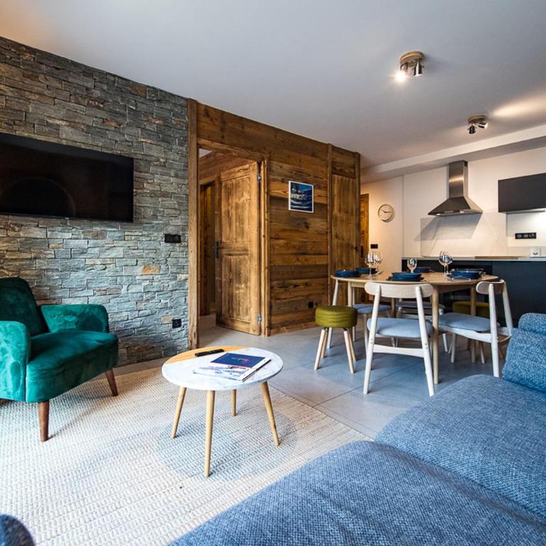 Appartement Haut de Gamme au cœur du village avec terrasse de 34m2 - 6 personnes - Appartement 3 Chambres Premium avec Balcon - 12