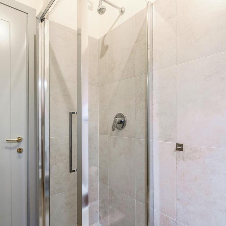 HOST4U - Tresanda Studio in Brescia City Center - Monolocale Deluxe - 6