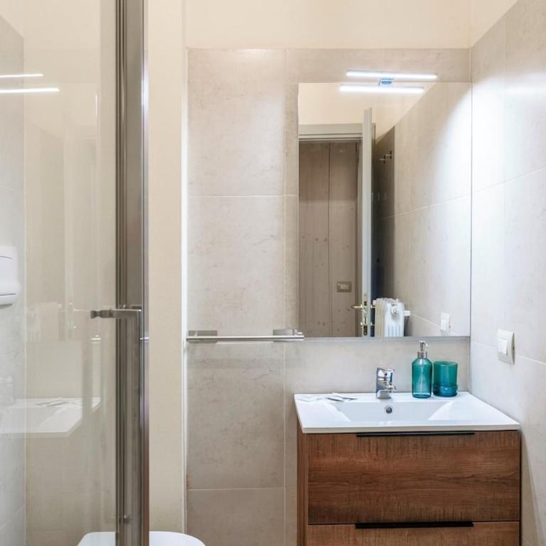 HOST4U - Tresanda Studio in Brescia City Center - Monolocale Deluxe - 15
