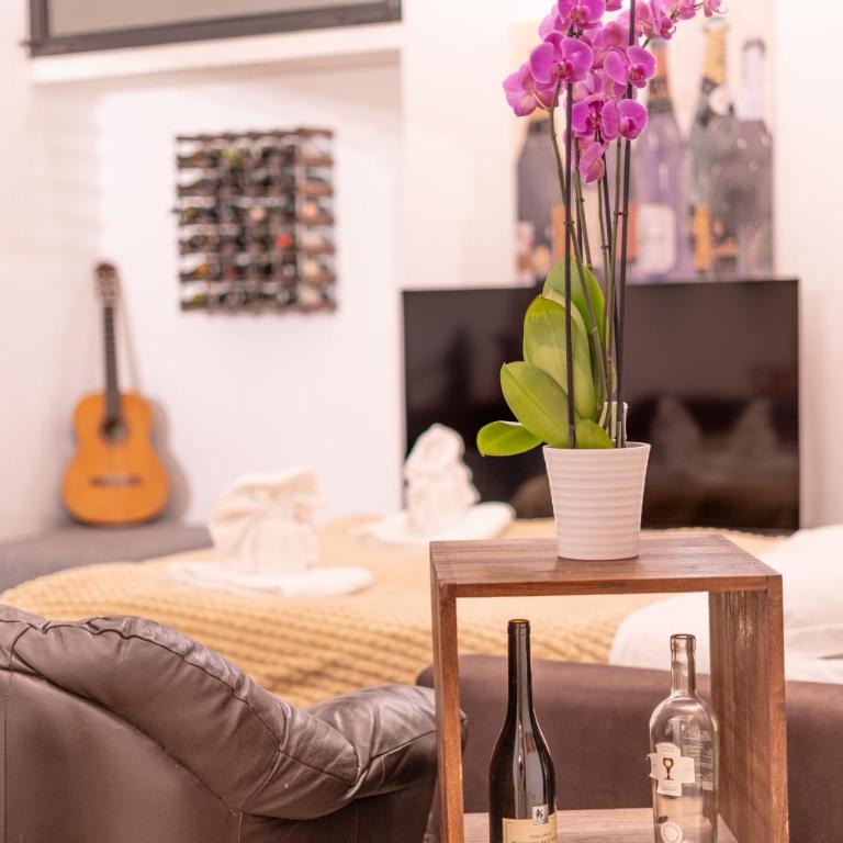 The Wine Cave, Cool & Spacious 2BR, Steps from Milano Centrale, ideal for large groups and families - Appartamento con 2 Camere da Letto - 7