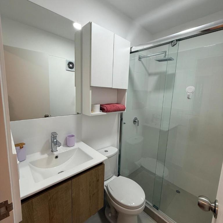 Apartment in Victoria - Three-Bedroom Apartment - 3