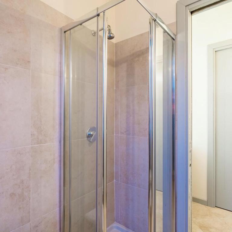 HOST4U - Tresanda Apartment in Brescia City Center - Two-Bedroom Apartment - 11