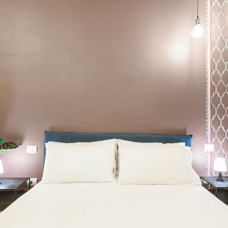 HOST4U - Tresanda Apartment in Brescia City Center - Two-Bedroom Apartment - 20