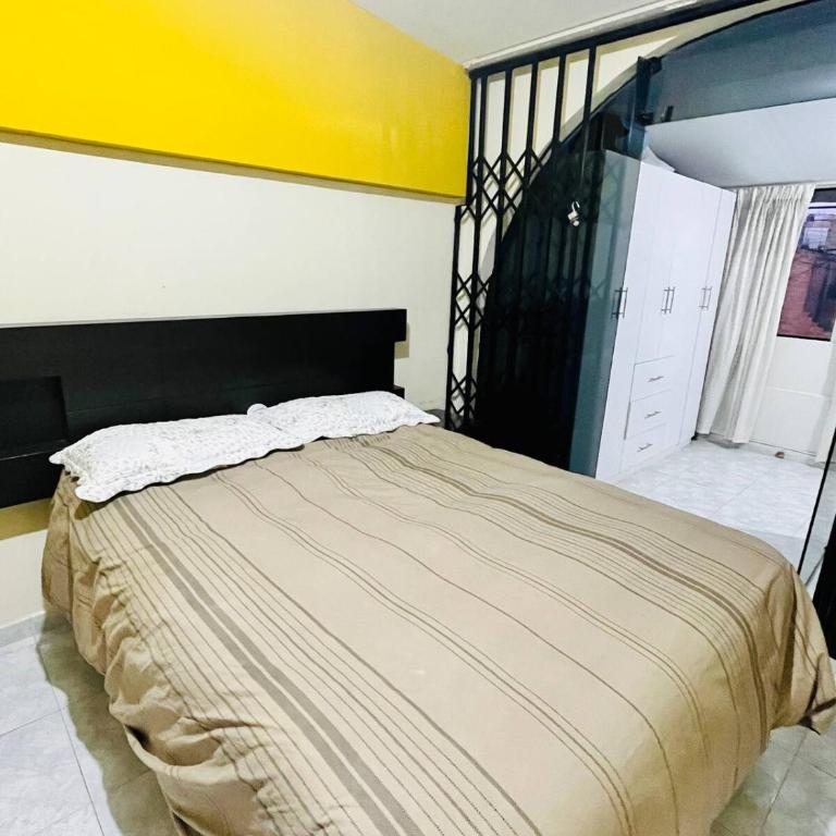 Private Room in Family House - Double Room - 1