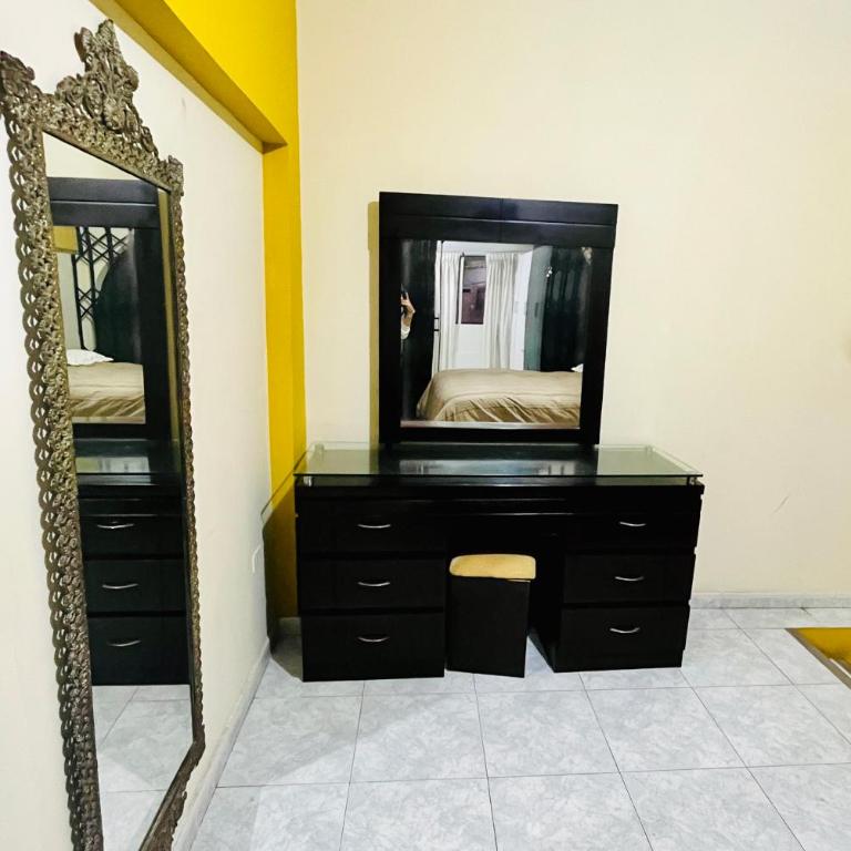 Private Room in Family House - Double Room - 4