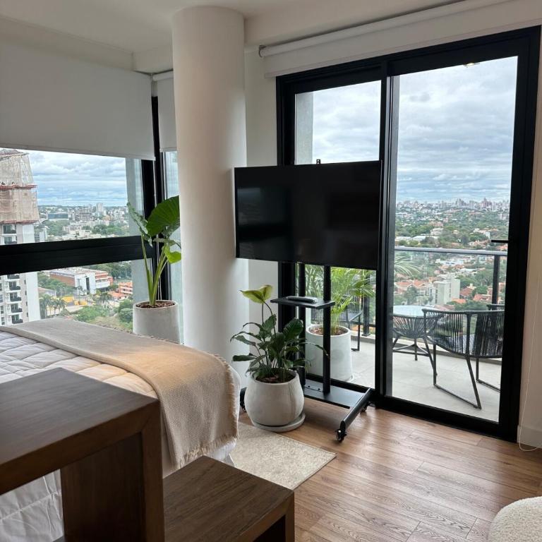 More deluxe sol - One-Bedroom Apartment - 3