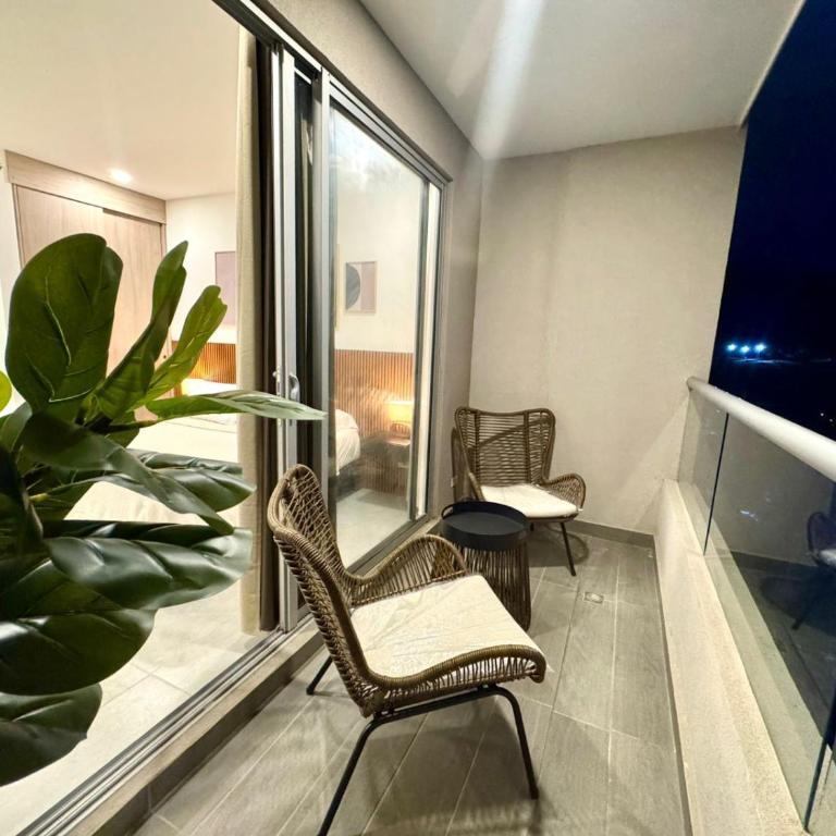 Apartamento con vista,piscina y playa -SantaMarina-803 - One-Bedroom Apartment - 2