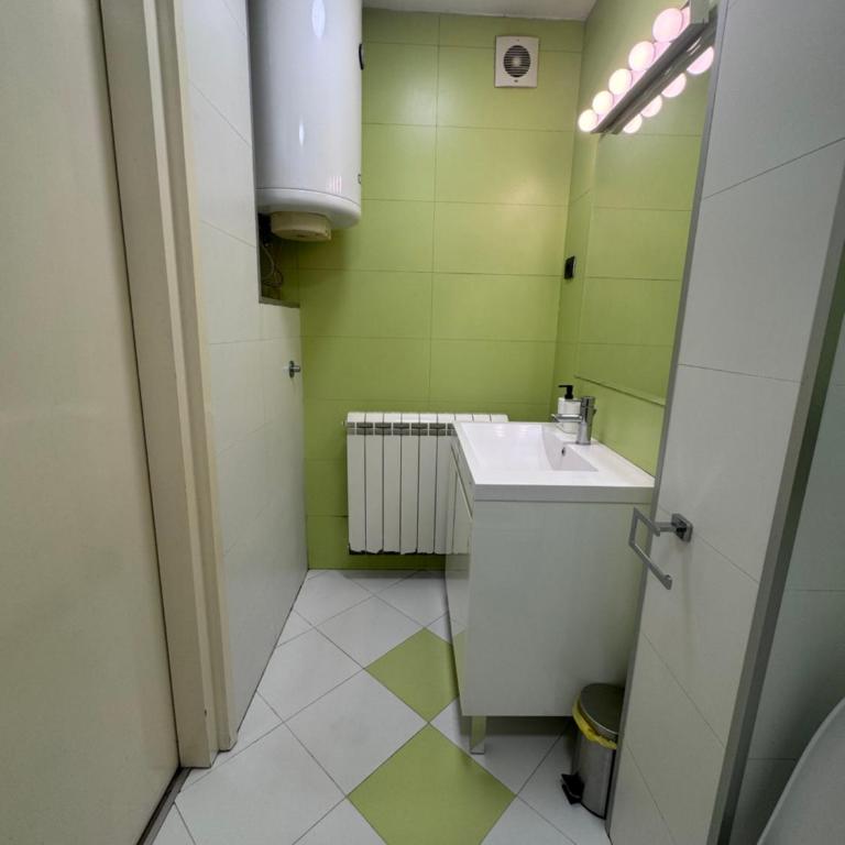 City View Apartments - Studio - 14
