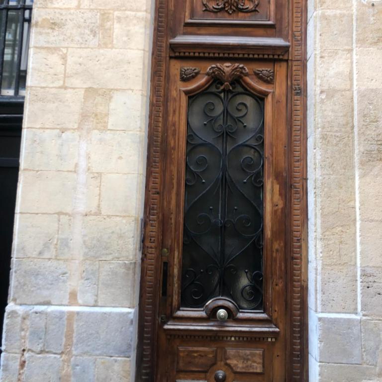 Fantastic 3-Room apartment heart of les Chartrons - Bordeaux - Two-Bedroom Apartment - 16