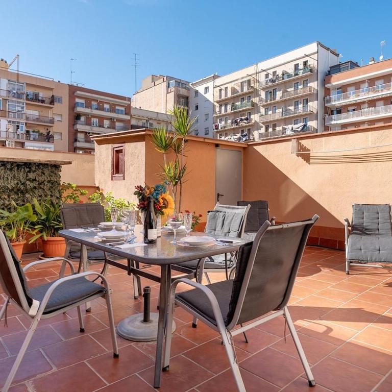 Magnífico apartamento en el centro - Three-Bedroom Apartment - 1