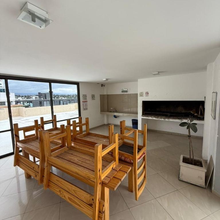 Dpto amplio con piscina, Excelente ubicación - One-Bedroom Apartment - 7