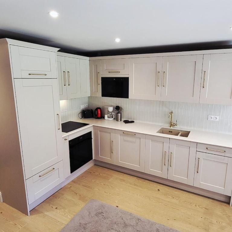 Cascades, 3 bedroom chalet with shared pool. - Maison 3 Chambres - 12