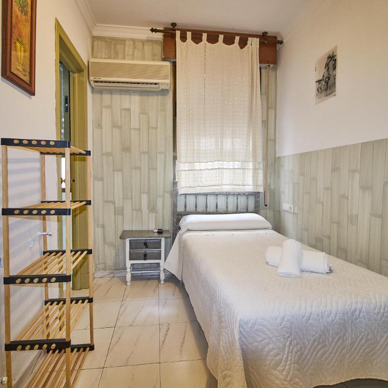 Hotel Virgen de los Reyes - Habitación Individual - 1
