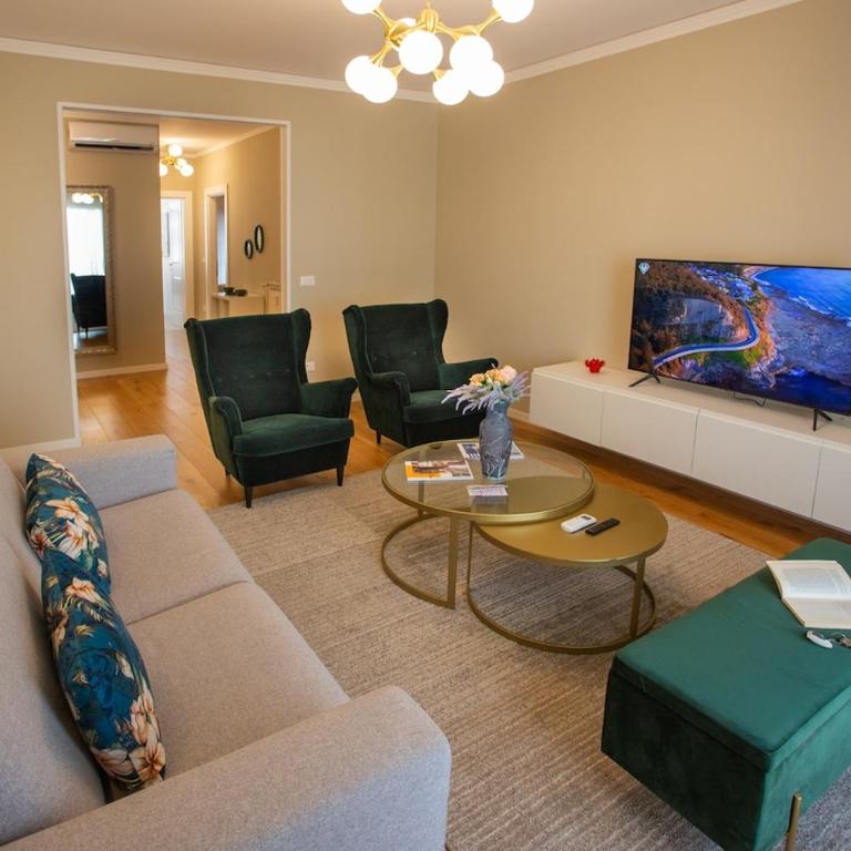 Home V Trieste - Appartamento con 2 Camere da Letto, Balcone e Terrazza - 1