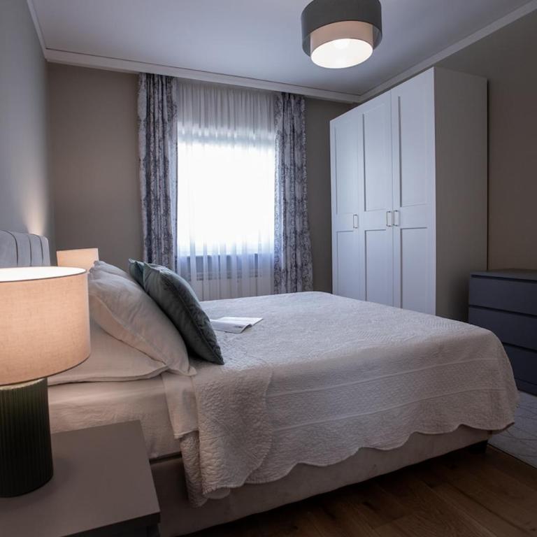 Home V Trieste - Appartamento con 2 Camere da Letto, Balcone e Terrazza - 18