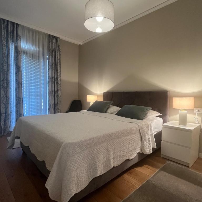 Home V Trieste - Appartamento con 2 Camere da Letto, Balcone e Terrazza - 16