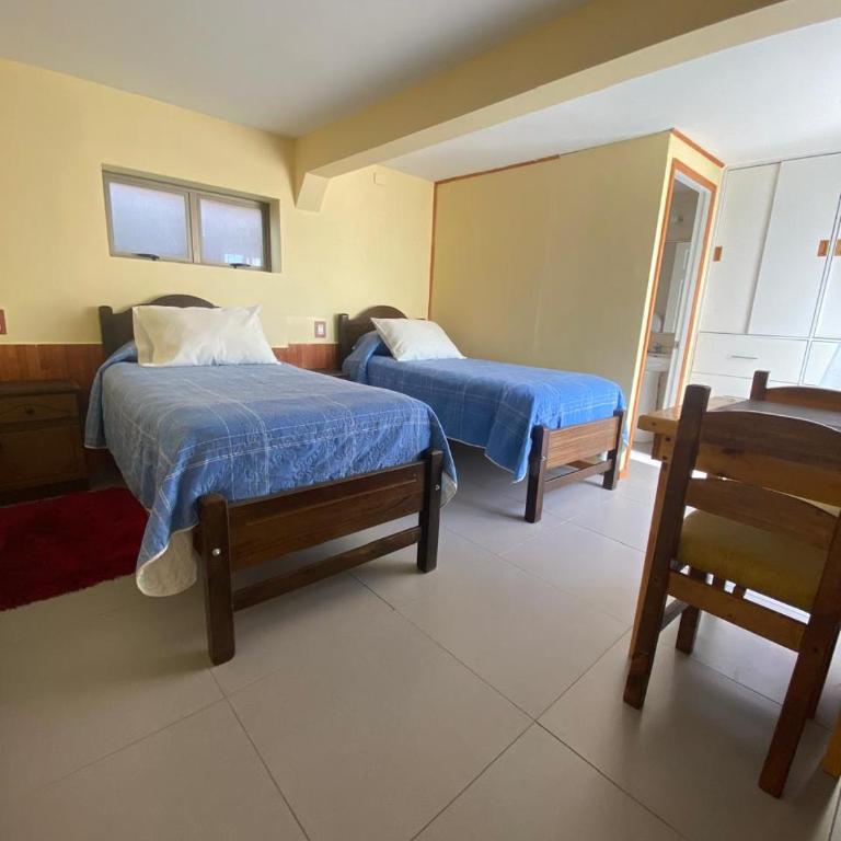 Residencial Golden - Double Room with Private Bathroom - 9