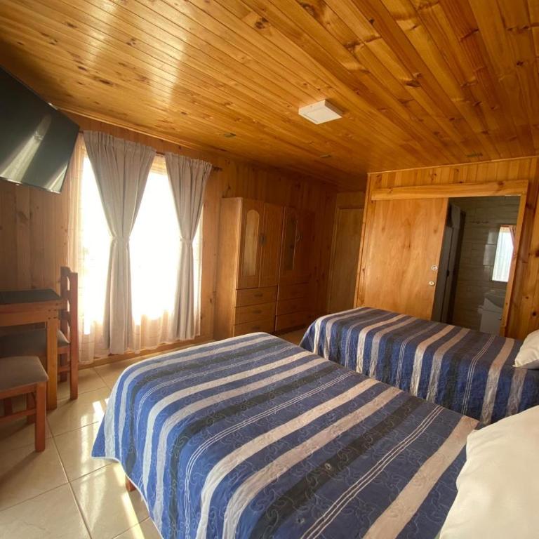 Residencial Golden - Double Room with Private Bathroom - 11