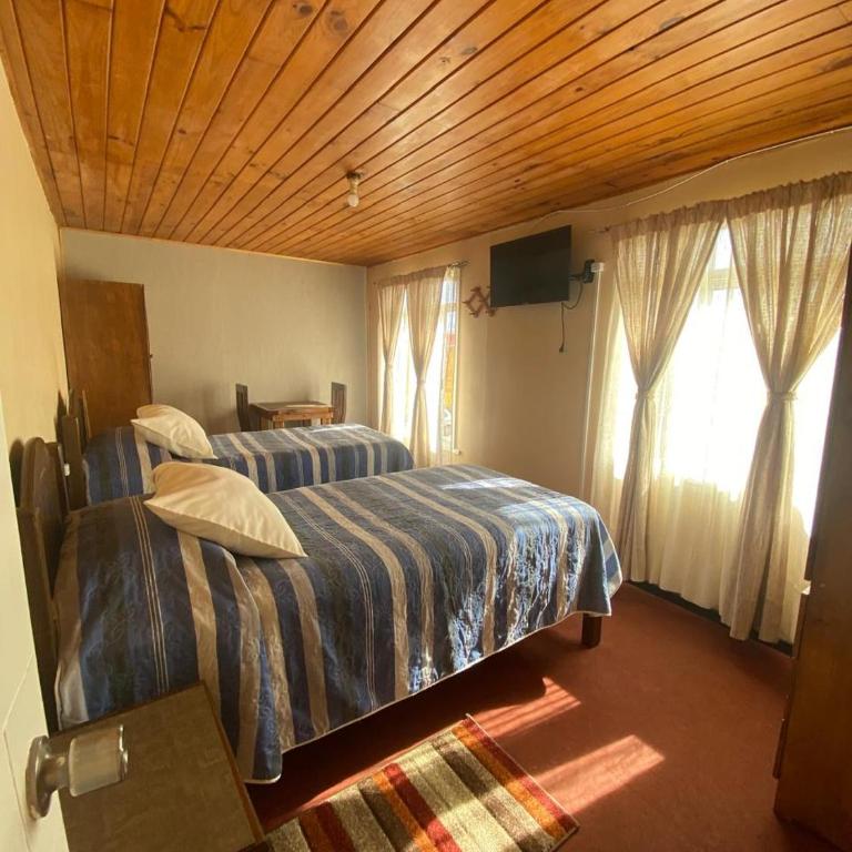 Residencial Golden - Double Room with Private Bathroom - 10