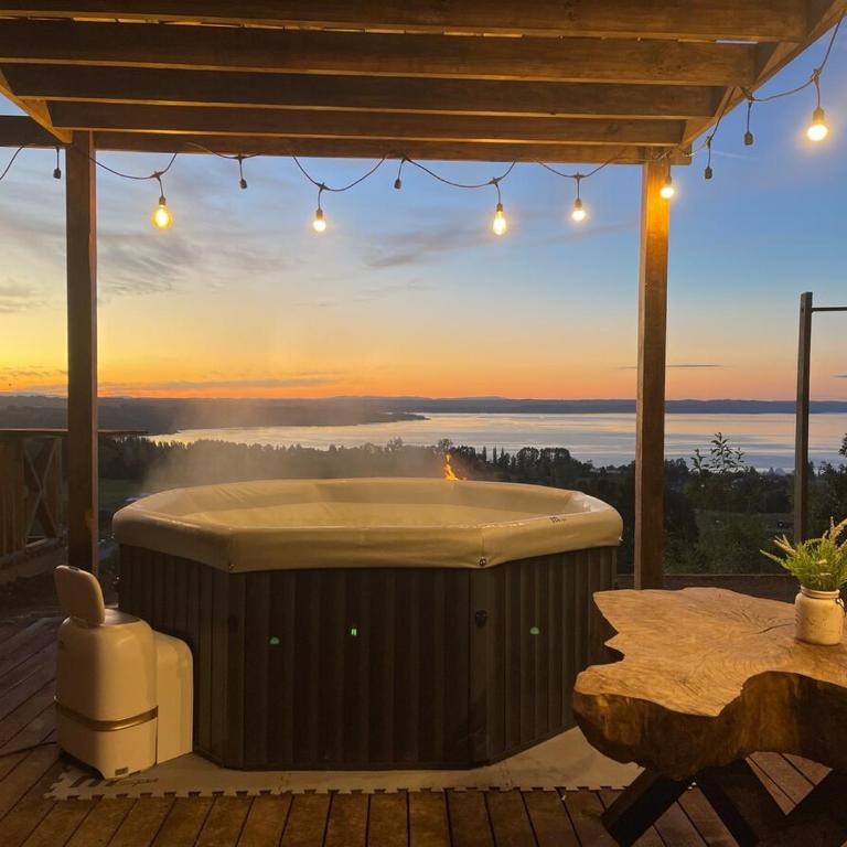 Cabin with Jacuzzi - Two-Bedroom Chalet - 1