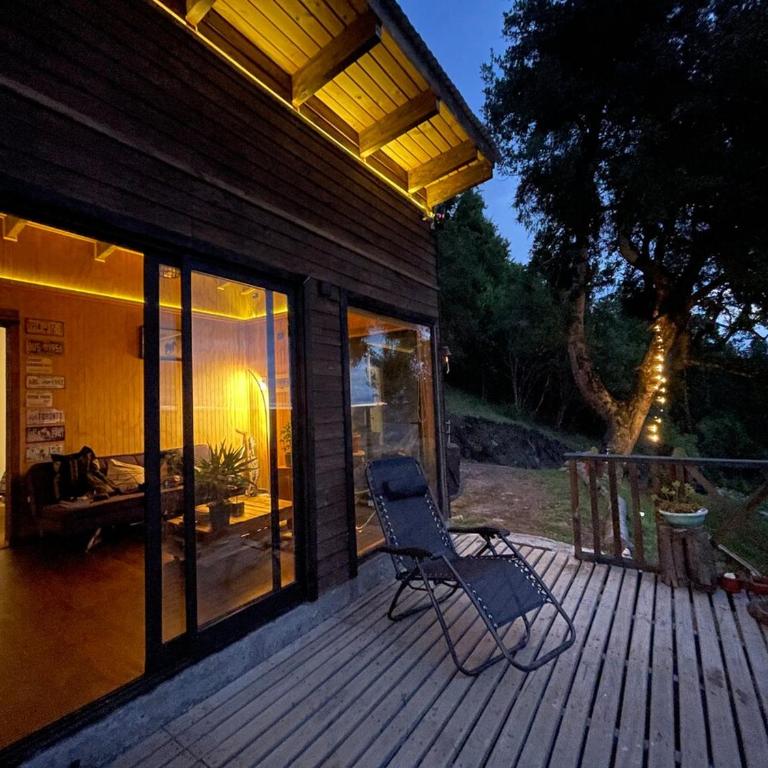 Cabin with Jacuzzi - Two-Bedroom Chalet - 8