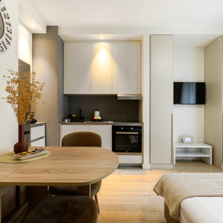 inJoy - One-Bedroom Apartment - 11