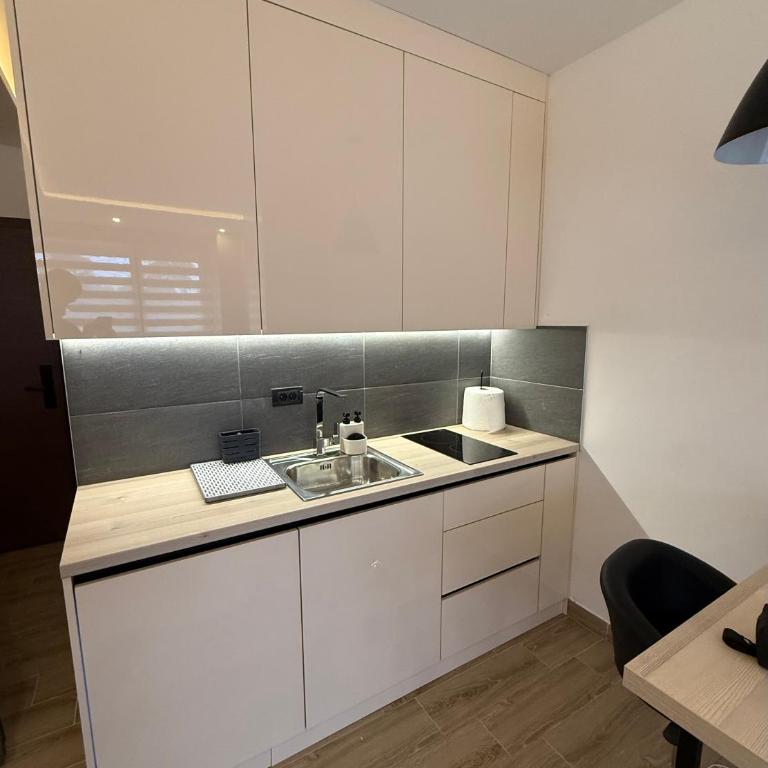 Apartman SEVN - One-Bedroom Apartment - 9