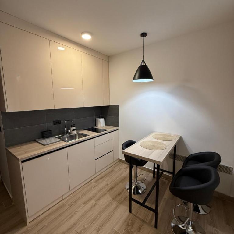Apartman SEVN - One-Bedroom Apartment - 11