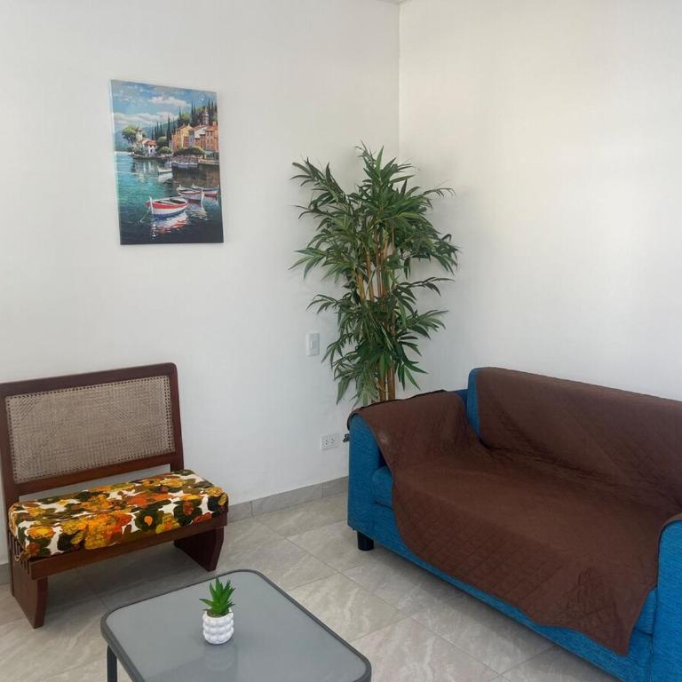 Departamento en malecon acogedor - Three-Bedroom Apartment - 14