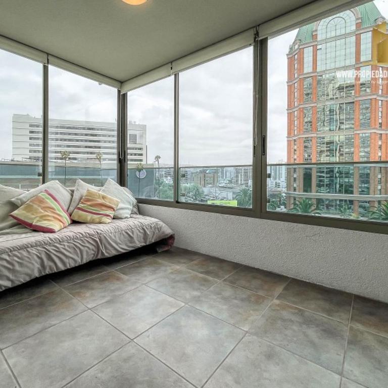 Departamento con Terraza, Vista al Mar y Piscina en Viña - Three-Bedroom Apartment - 6