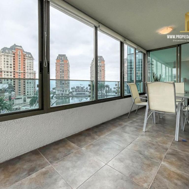 Departamento con Terraza, Vista al Mar y Piscina en Viña - Three-Bedroom Apartment - 7