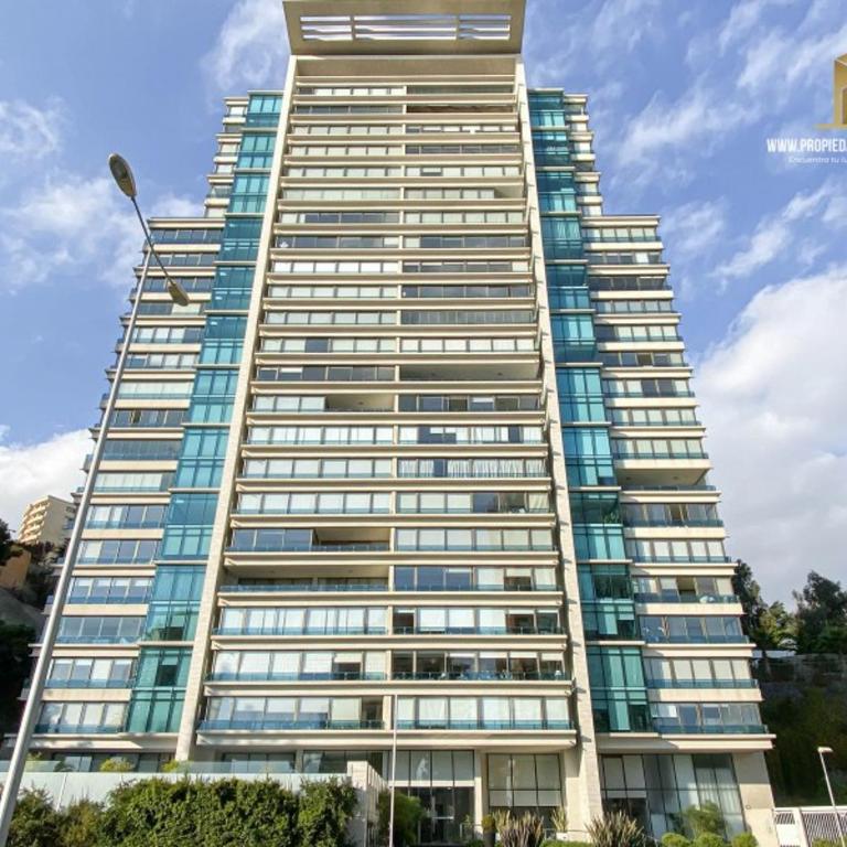 Departamento con Terraza, Vista al Mar y Piscina en Viña - Three-Bedroom Apartment - 13